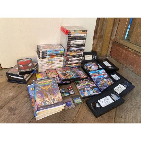 Huge Video Game & Collectibles Lot - Pokémon, Nintendo, Wii, PS2, Spiderman, etc - Picture 8 of 12